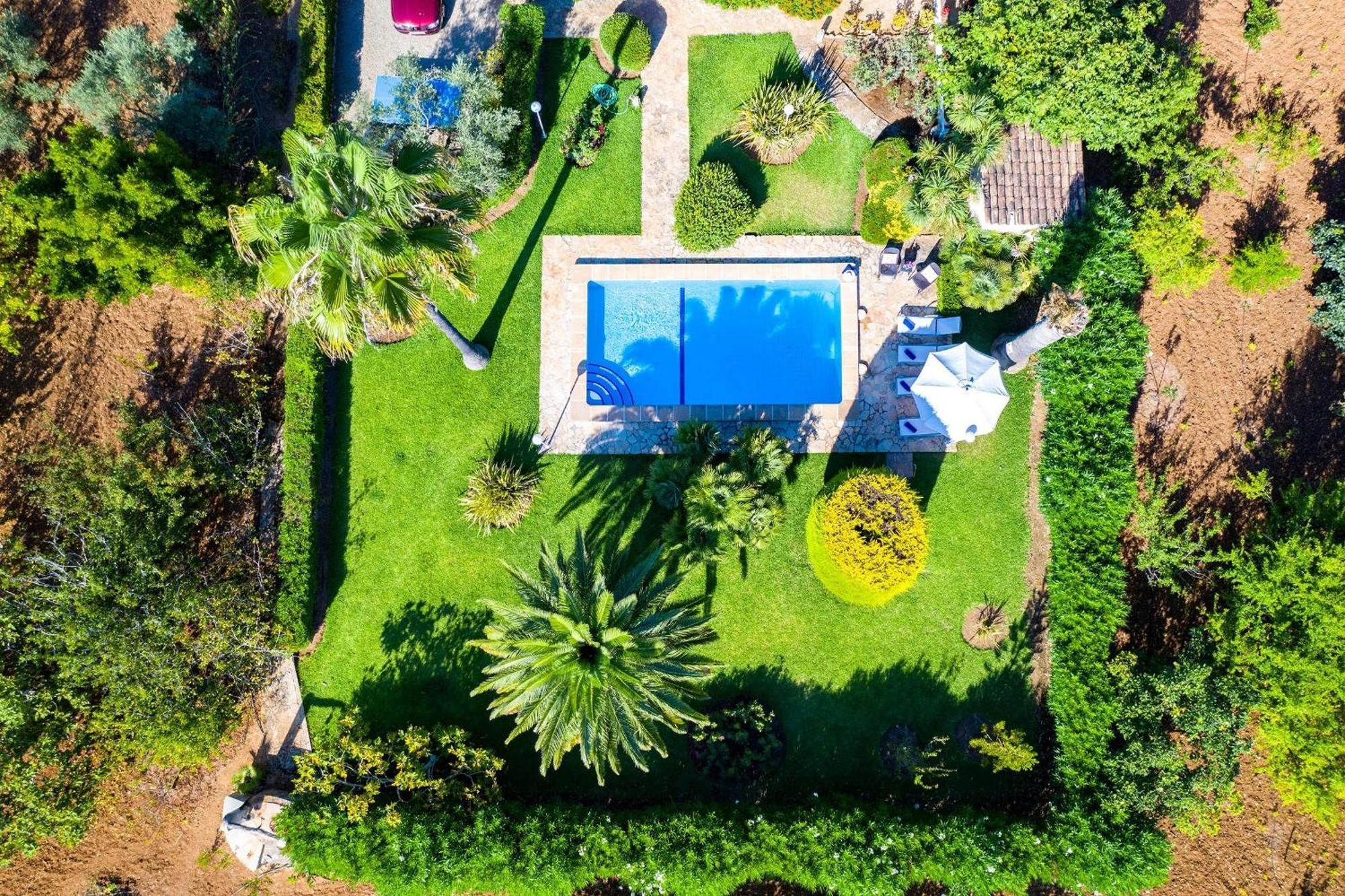 Zweizimmerhaus Mit Schoenen Aussichten In Der Naehe Von Сasa de vacaciones